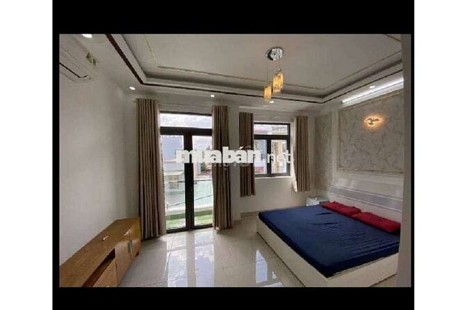 Bán nhanh nhà 5 tầng 60m2, full nội thất, HXH ngay CV Làng Hoa Gò Vấp.