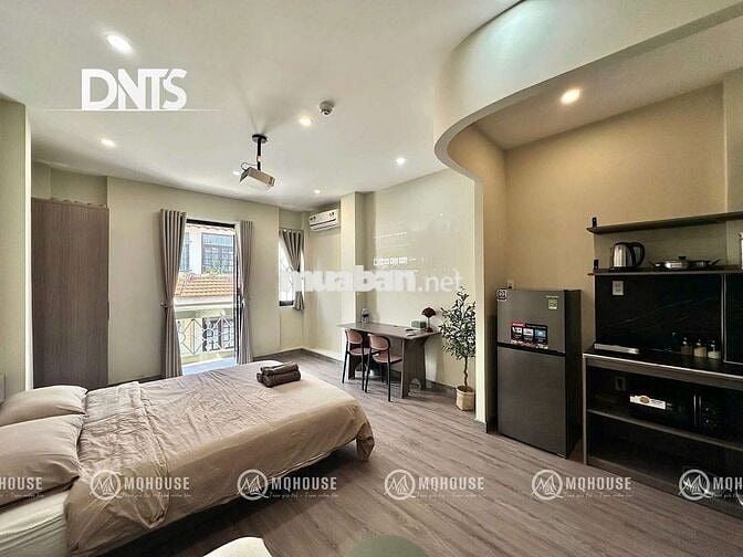 Căn hộ full nội thất ban công thoáng mát Nguyễn Trãi Quận 5