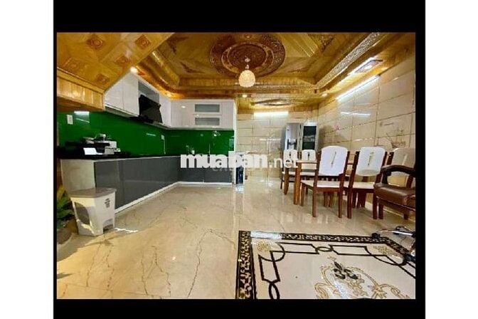 Bán nhanh nhà 5 tầng 60m2, full nội thất, HXH ngay CV Làng Hoa Gò Vấp.