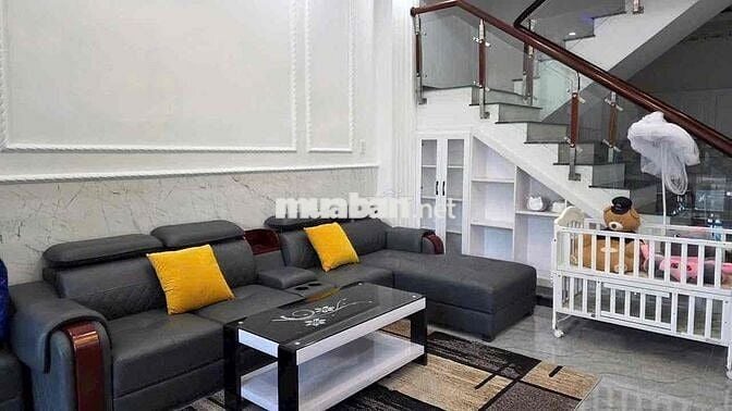 NHÀ ĐẸP CÓ NỘI THẤT GIÁ TỐT KDC NAM LONG