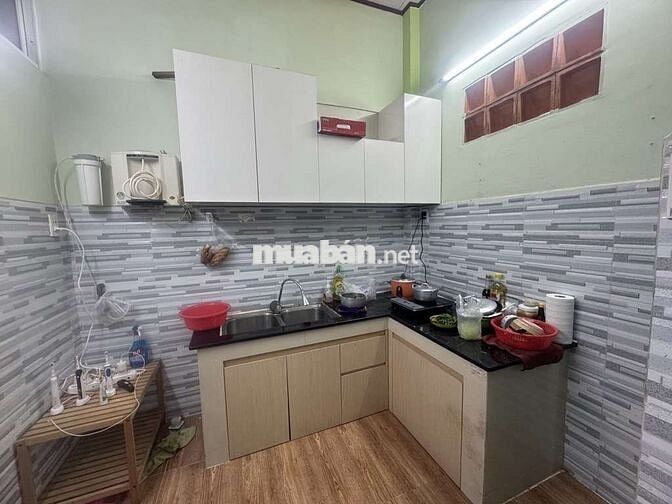 CHỦ ĐỊNH CƯ NƯỚC NGOÀI - NHÀ MẶT TIỀN THỤT PHẠM VĂN ĐỒNG - CHỈ 4 TỶ