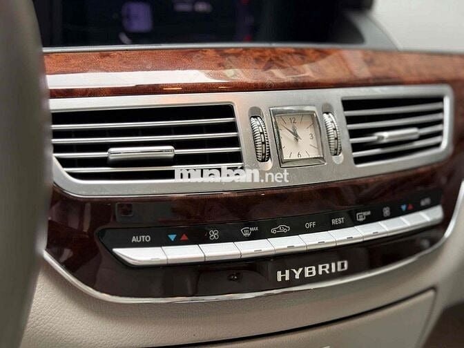 Mercedes Benz S Class 2010 S400 Hybrid - 90000 km