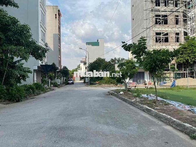 ĐẤT DỊChVỤ-DƯƠNG NỘI-HÀ ĐÔNG-Hơn 10 tỷ-Phân lô-Diện tich 50m2-MT 5m.