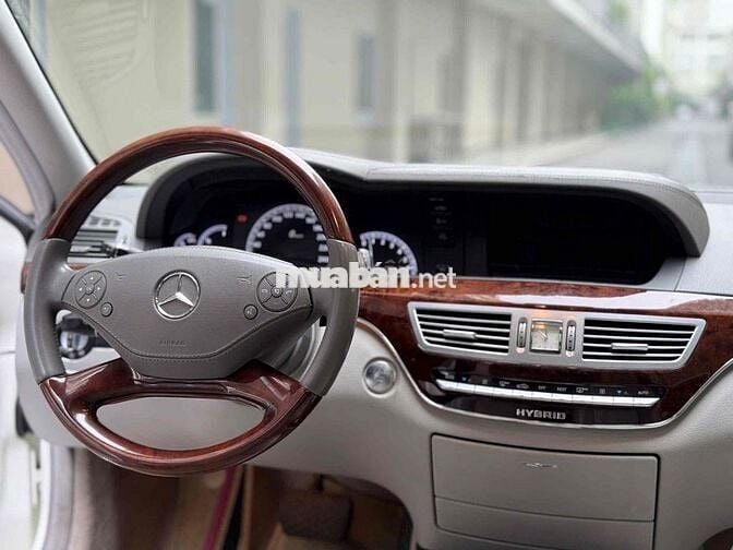 Mercedes Benz S Class 2010 S400 Hybrid - 90000 km
