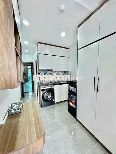TOÀ CĂN HỘ DỊCH VỤ XÂY MỚI - 7 TẦNG THANG MÁY - 21 PHÒNG