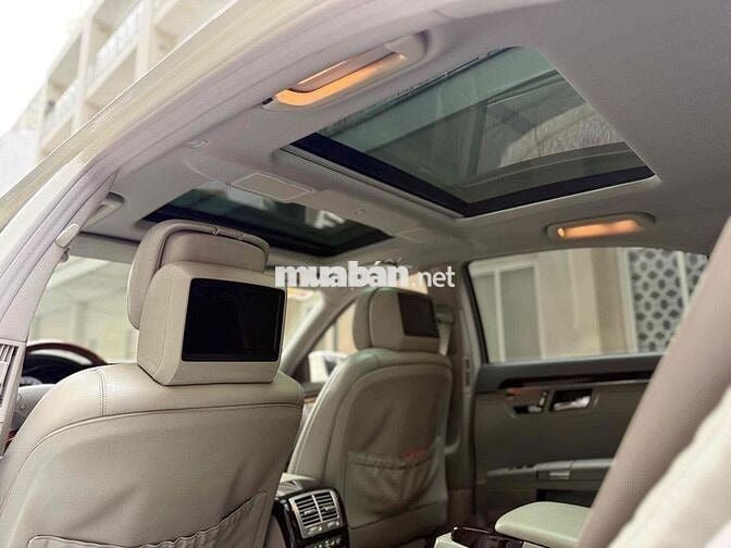 Mercedes Benz S Class 2010 S400 Hybrid - 90000 km