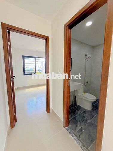 PENTHOUSE 2 PHÒNG NGỦ 60M2 TÁCH BẾP SÂN THƯỢNG SIÊU RỘNG-FULL NỘI THÂT