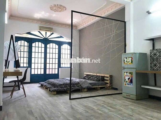 Studio 1 pn tách bếp có full nội thất có ban công  10p ra tới quận 1
