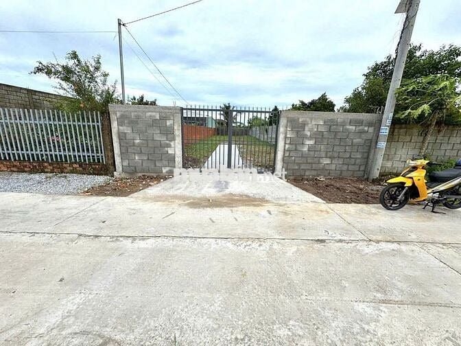 Chủ ngộp ngân hàng bán gấp 325m2 thổ cư, ngang 10 dài 32 800 TRIỆU