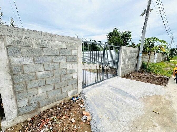 Chủ ngộp ngân hàng bán gấp 325m2 thổ cư, ngang 10 dài 32 800 TRIỆU