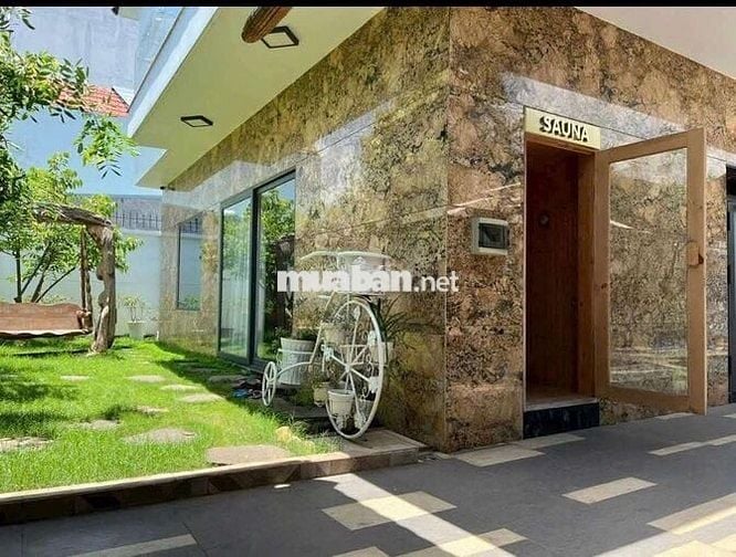 Biệt thự VIP gần 1000m2 Sân Vườn Hồ Bơi 3 tầng Đường Lê Thị Riêng