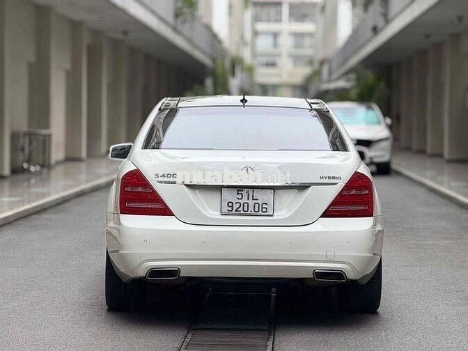 Mercedes Benz S Class 2010 S400 Hybrid - 90000 km