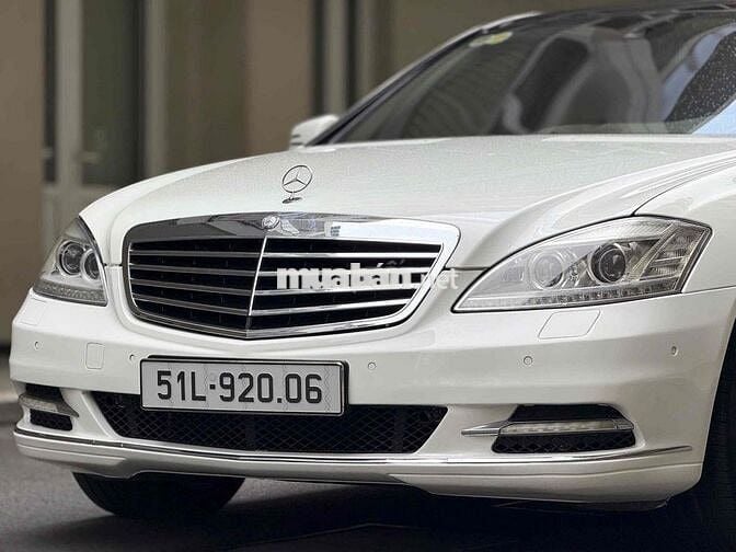 Mercedes Benz S Class 2010 S400 Hybrid - 90000 km