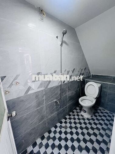 Hẻm xe hơi -  2 Tầng BTCT - Ngang Xịn 4.4m -2PN,1WC- Hàn Hải NguyênQ11