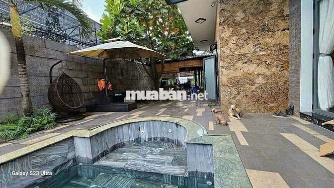 Biệt thự VIP gần 1000m2 Sân Vườn Hồ Bơi 3 tầng Đường Lê Thị Riêng