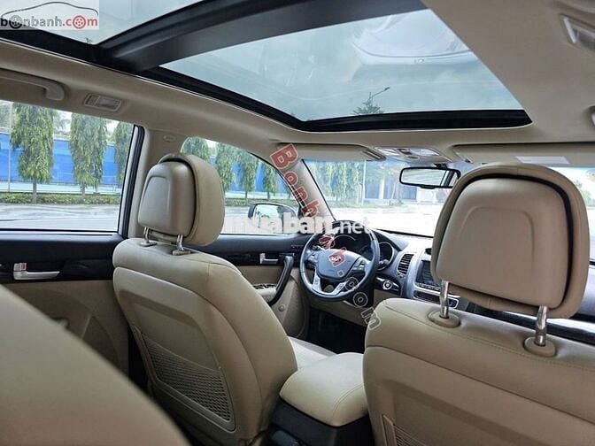 Kia Sorento 2.4 GAT Premium 2021 - 640 Triệu