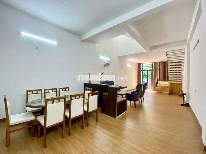 🏡 Cho Thuê Nhà HXH Hoàng Hoa Thám_5,5x20m, 3 Lầu, Nội Thất