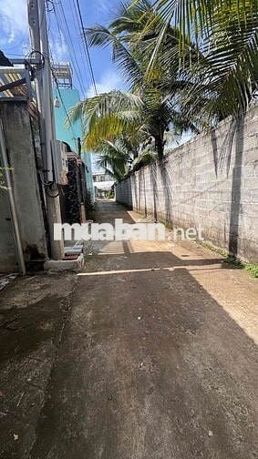 nhà chính chủ,123.9m2 , sẵn sổ , ngang hơn 5m, đất vuông vức