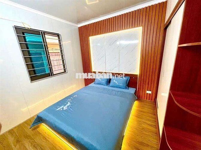Cần Bán Căn Hộ Tầng 2 Phố Khương Trung - 120m2 - 4 ngủ -  4.85 tỷ