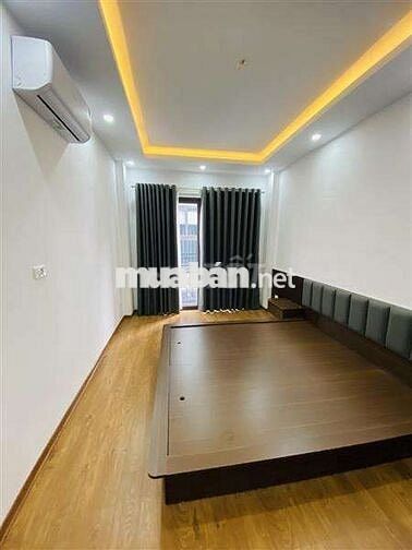 Bán nhà phố Trạm, cách 1 nhà ra Mặt phố, 33m, 7.250 tỷ gần Aeon