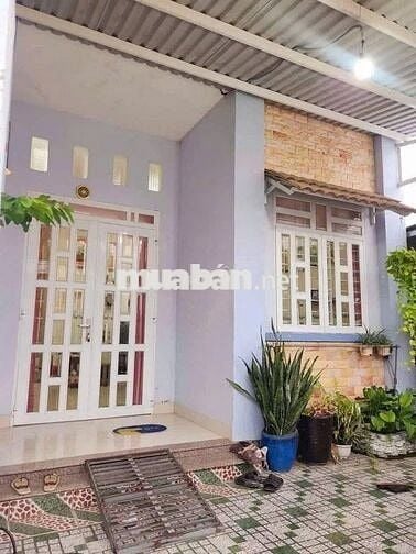 CÔ CHÚ LỚN TUỔI CÀN BÁN  CĂN NHÀ 668 TRIỆU VỀ QUÊ DƯỠNG BỆNH