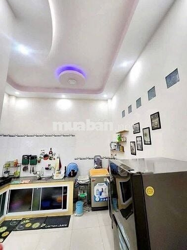 CÔ CHÚ LỚN TUỔI CÀN BÁN  CĂN NHÀ 668 TRIỆU VỀ QUÊ DƯỠNG BỆNH