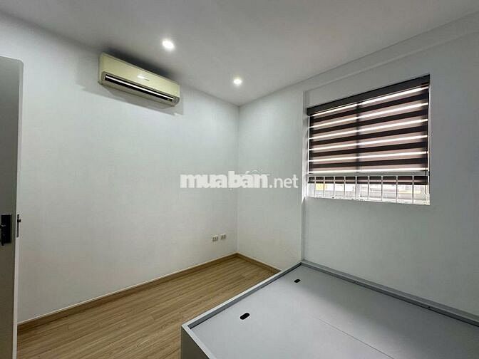 Bán gấp CH B11C, Nam Trung Yên, 56m2, 2N,2WC, giá 5.75 tỷ