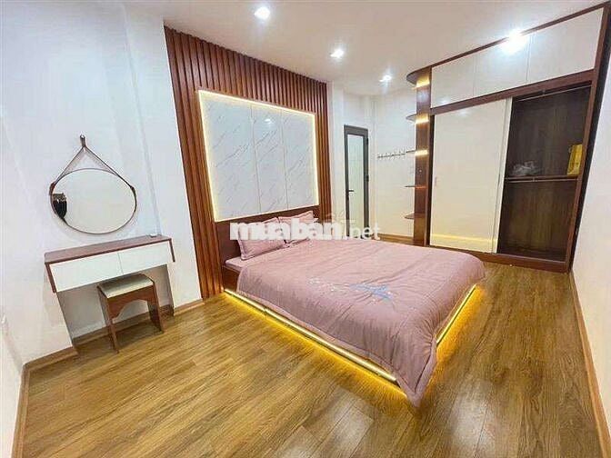 Cần Bán Căn Hộ Tầng 2 Phố Khương Trung - 120m2 - 4 ngủ -  4.85 tỷ
