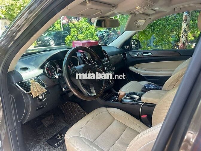Mercedes Benz GLS 500 4MATIC 2016 màu nâu