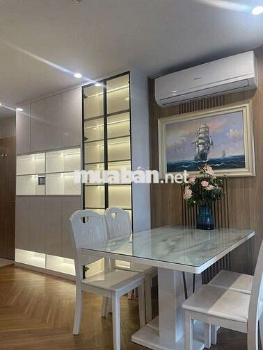 Bán căn 3pn full nội thất cao cấp giá 4x tỷ tại vinhomes gia lâm HN