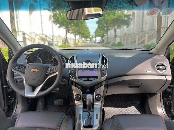 Chevrolet Cruze 2018 LTZ 1.8L - 6000 km
