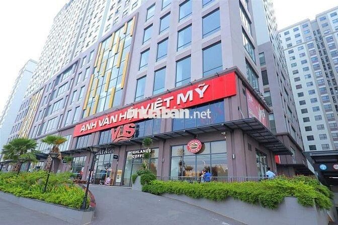 Em Phúc chuyên cho thuê Green river 2pn 2wc đầy đủ nội thất, kế Q5,10.