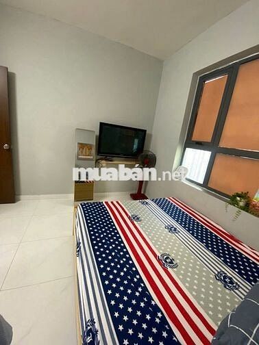 Em Phúc chuyên cho thuê Green river 2pn 2wc đầy đủ nội thất, kế Q5,10.