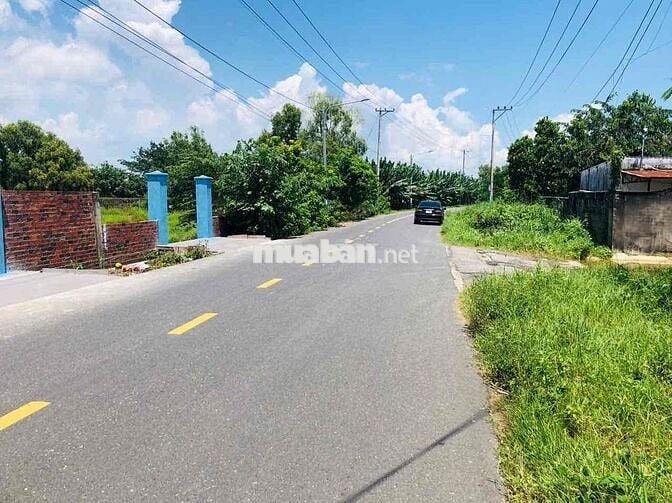 CẦN BÁN GẤP LÔ ĐẤT NHÀ VƯỜN 631M2 NGAY TRUNG TÂM THỊ TRẤN PHƯỚC HẢI, B