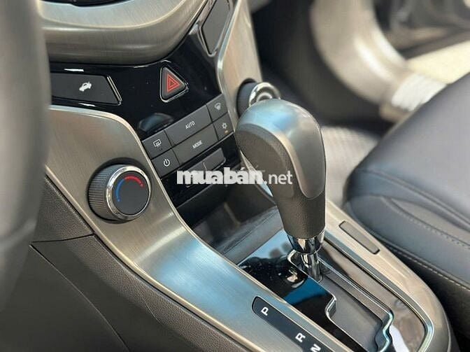 Chevrolet Cruze 2018 LTZ 1.8L - 6000 km