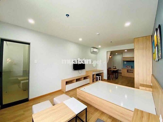 Phòng 40m2_1PN 1PK cửa sổ lớn,bếp hút mùi_242 Lê Quang Định,BT