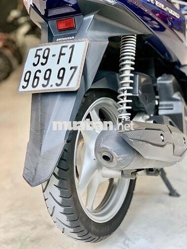 Honda Air Blade 125 2017 chính chủ BSTP máy zin êm