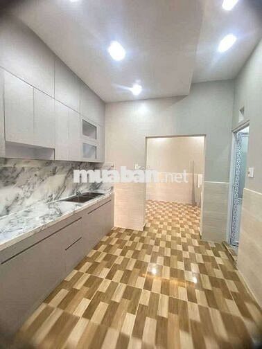 BÁN GẤP NHÀ LÔ NHÌ 1428/ HUỲNH TẤN PHÁT,3 TẦNG-7PHÒNG-DT:60M2👉3TỶ75