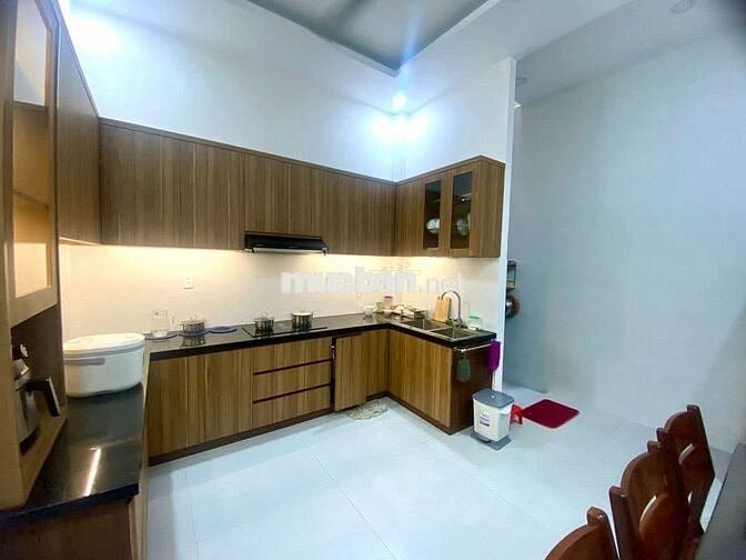 Nhà đẹp Đinh Tiên Hoàng, 32m², giá tốt chỉ 4tỷ3 – ở ngay!