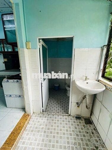 Chủ kẹt tiền gửi bán căn nhà SHR ngay TCH35 giá 1 tỷ 020 triệu