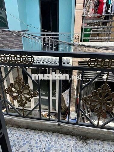 Nhà nguyên căn 4,5tr đường số 18B phường bhhA DT 3,5❌7 trệt 1 lầu đúc