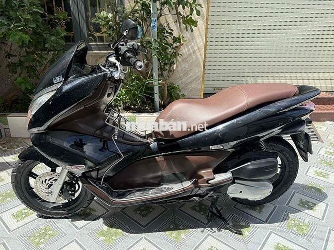 Xe honda PCX 2011 màu đen máy thái mới 95%
