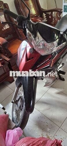 Xe máy Yamaha Sirius màu đỏ đen đời 2012