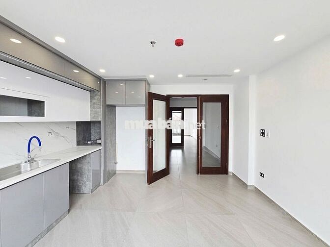 HOÀNG QUỐC VIỆT – MẶT PHỐ – 7 TẦNG THANG MÁY – MT 4.36M – GIÁ 29.8 TỶ