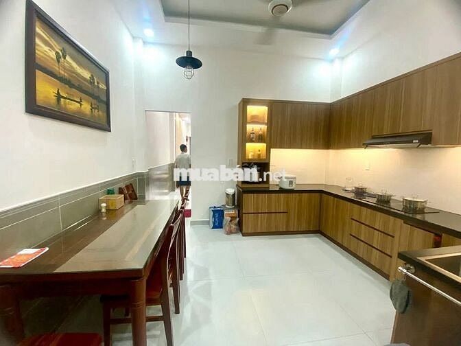 Nhà đẹp Đinh Tiên Hoàng, 32m², giá tốt chỉ 4tỷ3 – ở ngay!