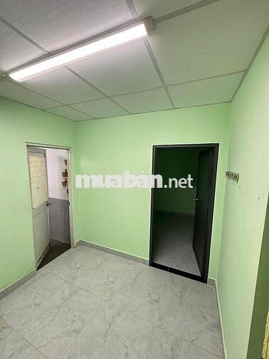 Bán nhà sổ riêng 80m2 cách chợ đầu mối Thủ Đức 200m giá chỉ 2.5tỷ