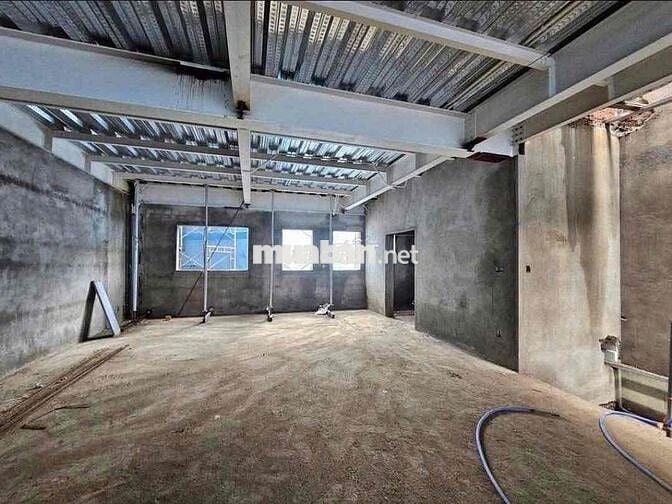 Cho thuê 4 tầng MT Nguyễn Văn Linh dtsd 800m2- ngang 9,5m +thang máy