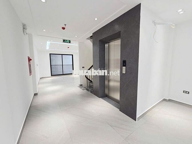 HOÀNG QUỐC VIỆT – MẶT PHỐ – 7 TẦNG THANG MÁY – MT 4.36M – GIÁ 29.8 TỶ