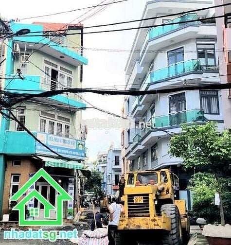 HẺM XE HƠI - Ô TÔ ĐỖ CỬA - VỊ TRÍ ĐẸP - NHÀ 2 TẦNG.