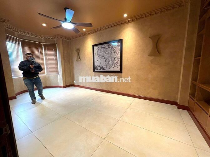 Biệt Thự Cho Thuê Him-Lam Phổ Quang_ 8,5x20m_ Trệt 3 Lầu Gara Ô Tô.